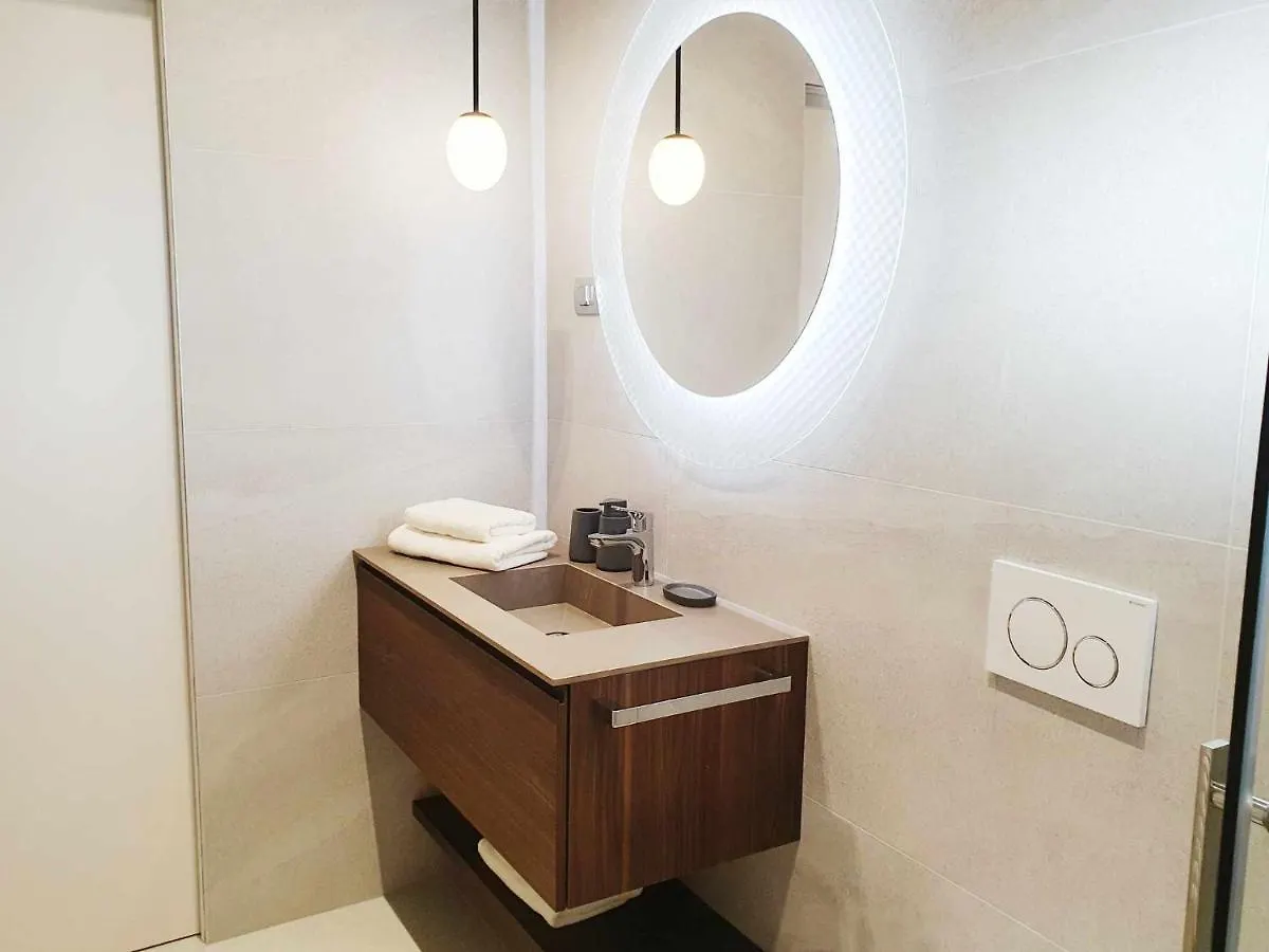 New Ana Design City Center Apartments Pula