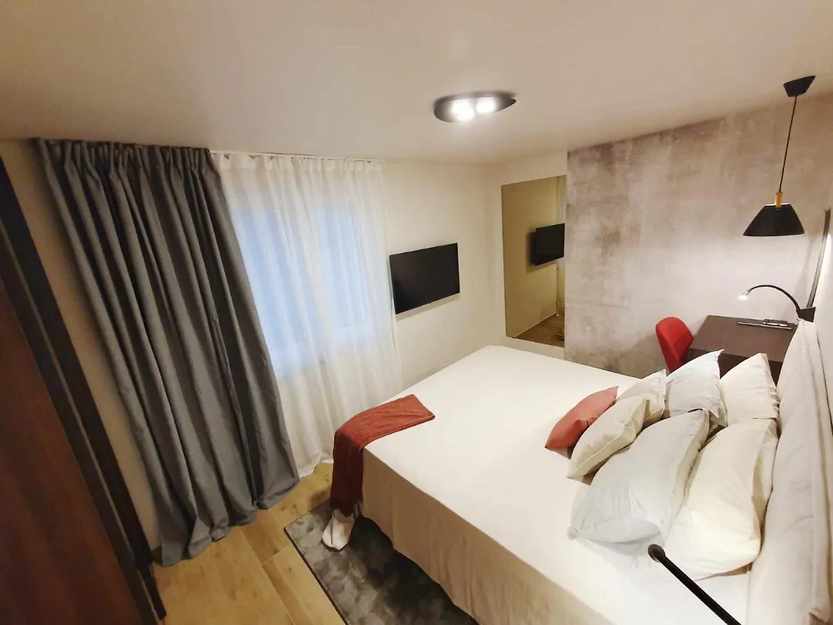 New Ana Design City Center Apartments